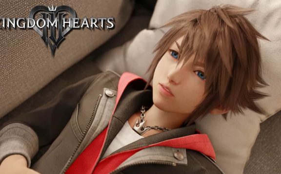 Sora ligger i sängen och Kingdom Hearts 4-loggan i vänster hörn